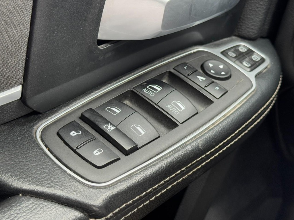 Ram 2500 Vehicle Full-screen Gallery Image 20