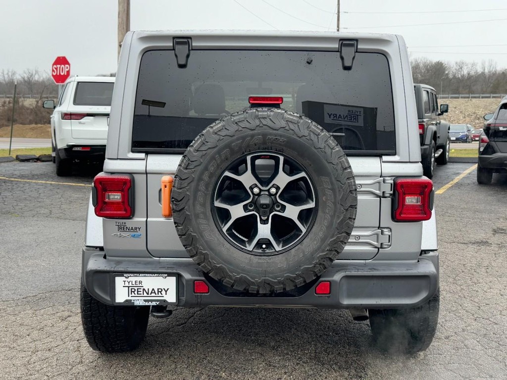 Jeep Wrangler 4xe Vehicle Full-screen Gallery Image 08