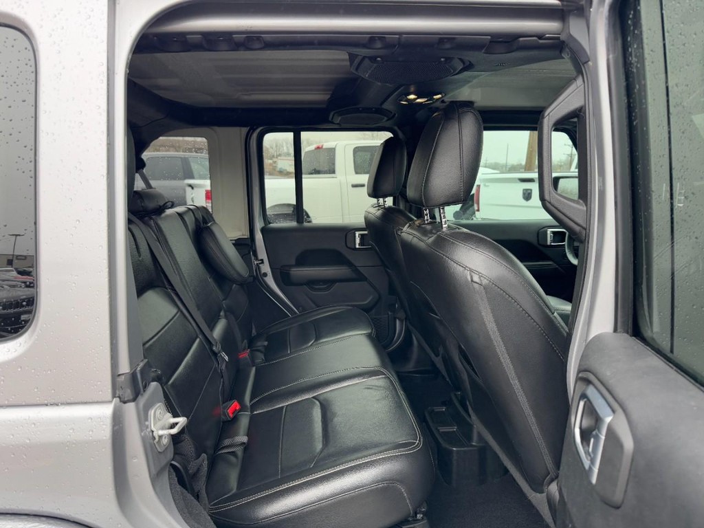 Jeep Wrangler 4xe Vehicle Full-screen Gallery Image 10