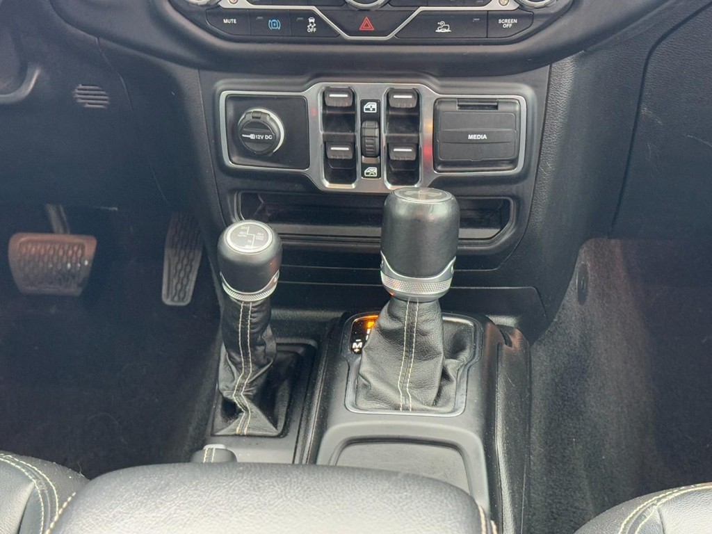 Jeep Wrangler 4xe Vehicle Full-screen Gallery Image 14