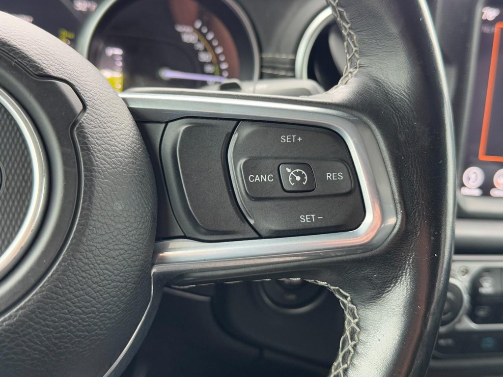 Jeep Wrangler 4xe Vehicle Full-screen Gallery Image 17