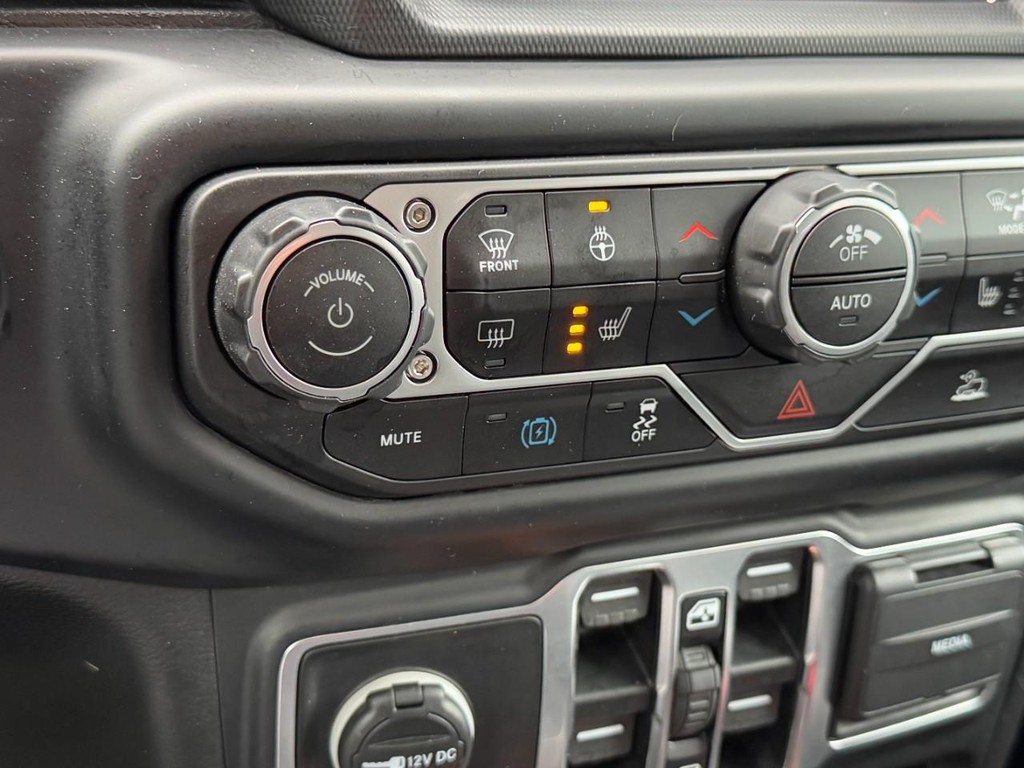 Jeep Wrangler 4xe Vehicle Full-screen Gallery Image 19