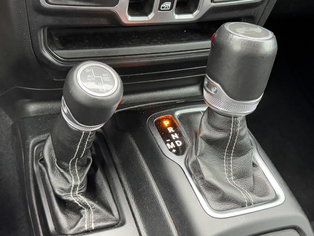 Jeep Wrangler 4xe Vehicle Full-screen Gallery Image 20