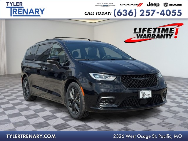 more details - chrysler pacifica