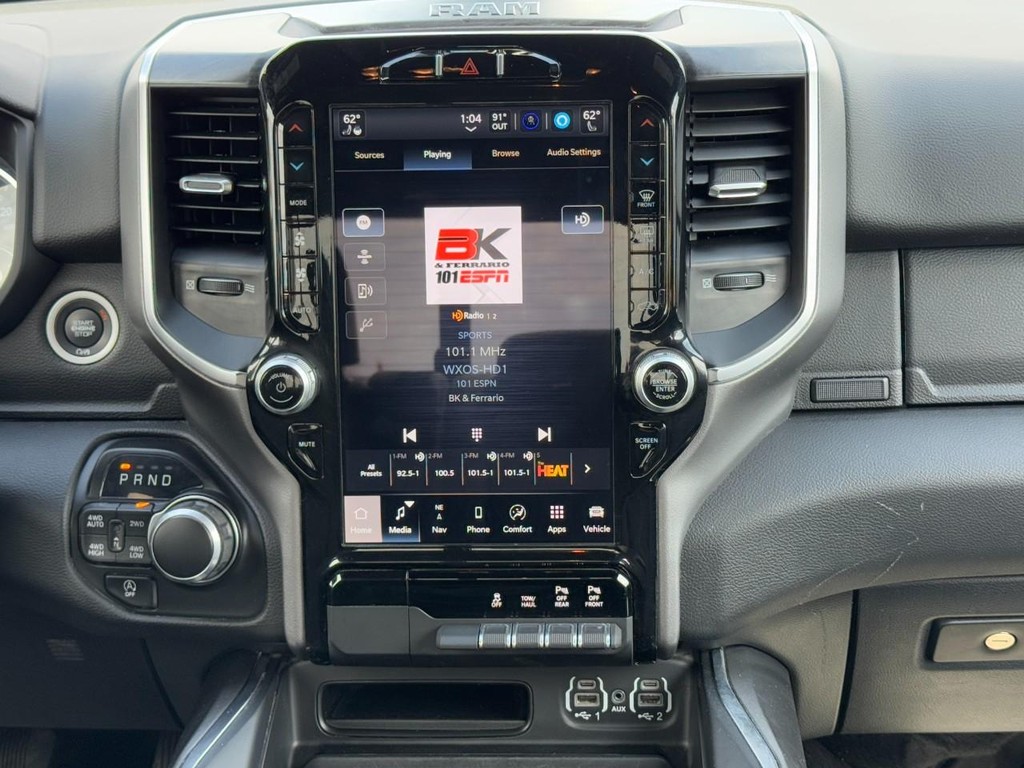 Ram 1500 Vehicle Full-screen Gallery Image 13