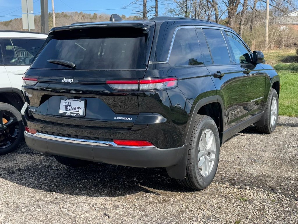 Jeep Grand Cherokee Vehicle Full-screen Gallery Image 03