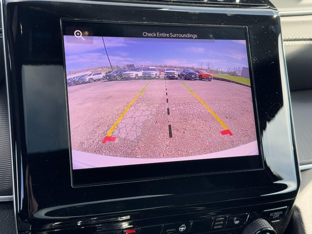 Jeep Grand Cherokee Vehicle Full-screen Gallery Image 13