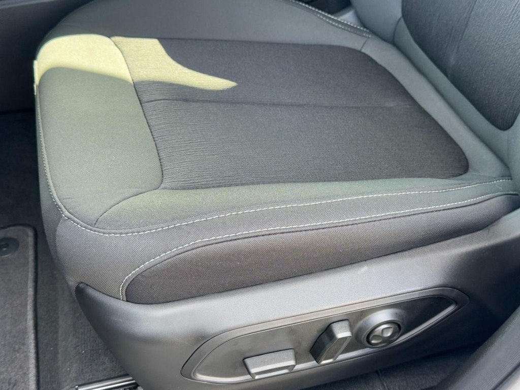 Jeep Grand Cherokee Vehicle Full-screen Gallery Image 14