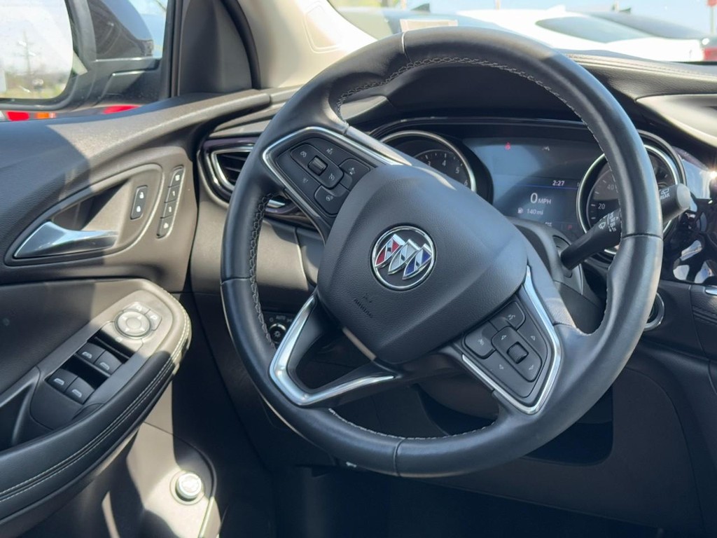 Buick Encore GX Vehicle Full-screen Gallery Image 12