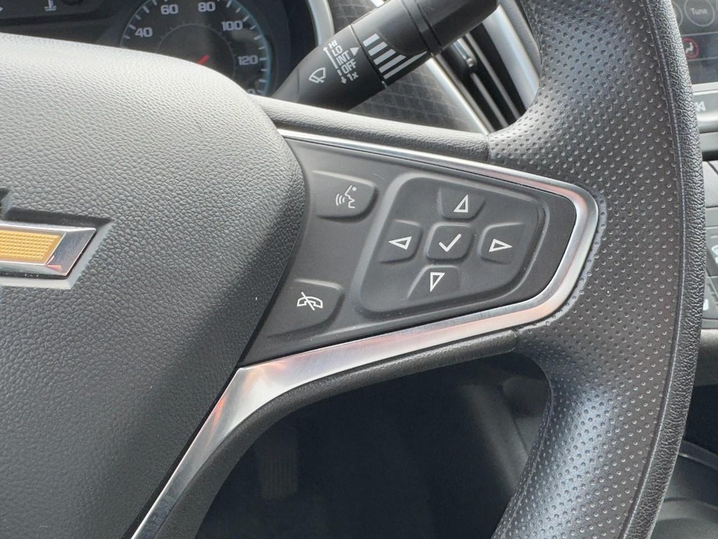 Chevrolet Malibu Vehicle Full-screen Gallery Image 17