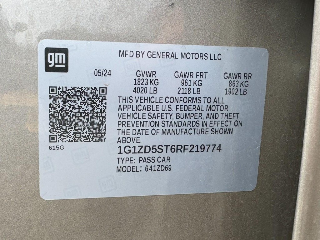 Chevrolet Malibu Vehicle Full-screen Gallery Image 23