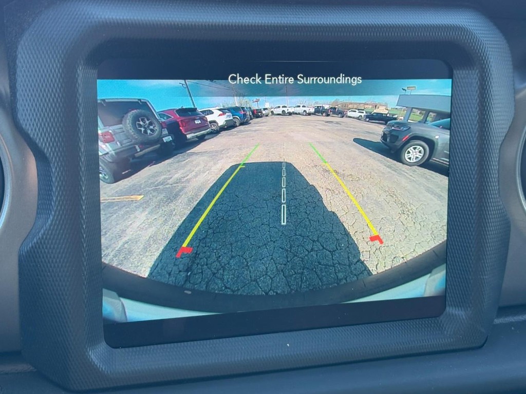 Jeep Wrangler Vehicle Full-screen Gallery Image 21