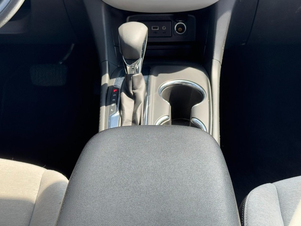 Chevrolet Equinox Vehicle Full-screen Gallery Image 14