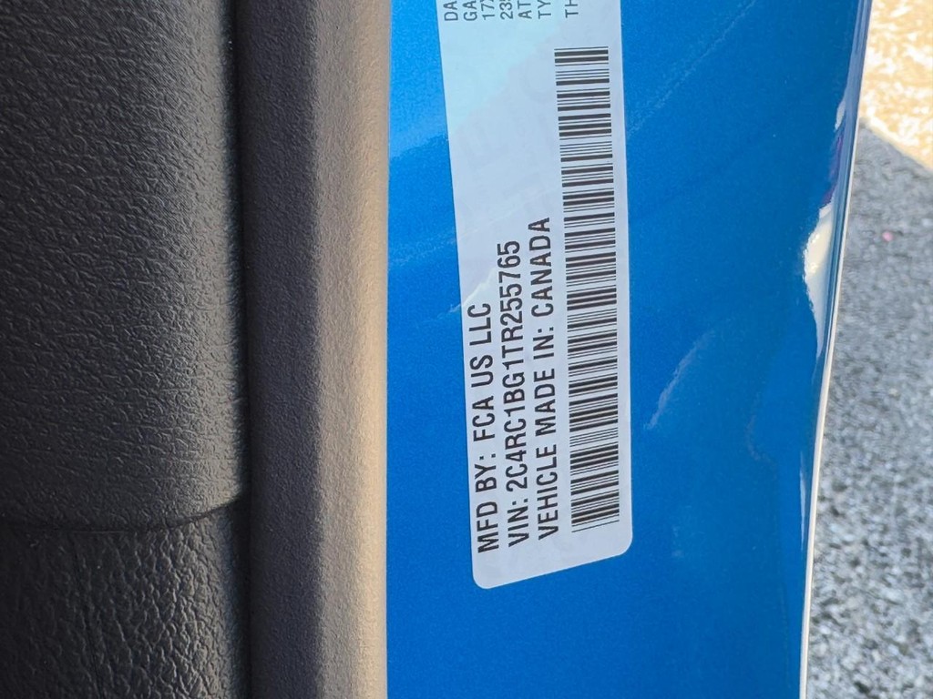 Chrysler Pacifica Vehicle Full-screen Gallery Image 18