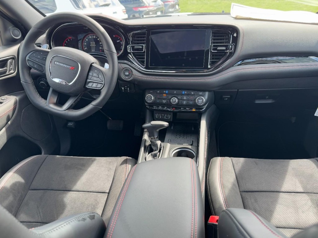 Dodge Durango Vehicle Full-screen Gallery Image 07