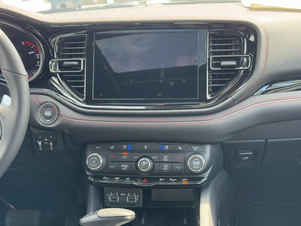 Dodge Durango Vehicle Full-screen Gallery Image 09