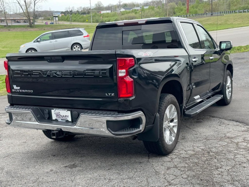 Chevrolet Silverado 1500 Vehicle Full-screen Gallery Image 03