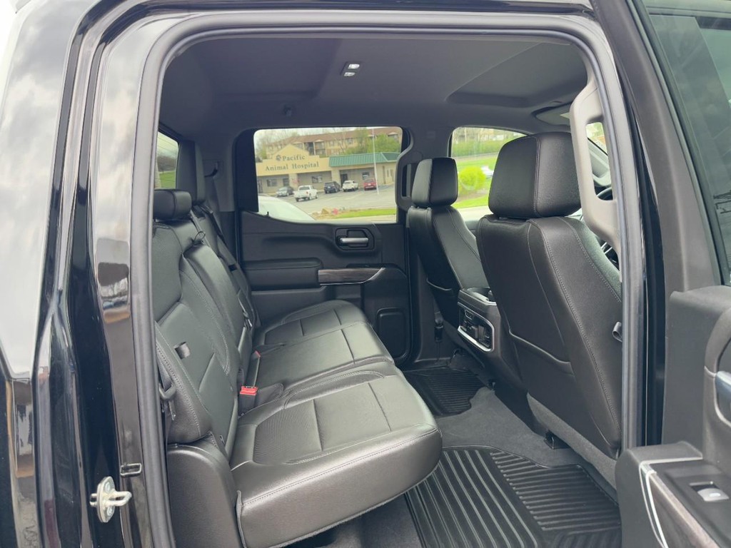 Chevrolet Silverado 1500 Vehicle Full-screen Gallery Image 10