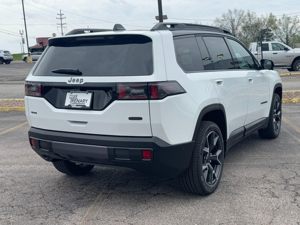 Jeep Cherokee Vehicle Full-screen Gallery Image 04
