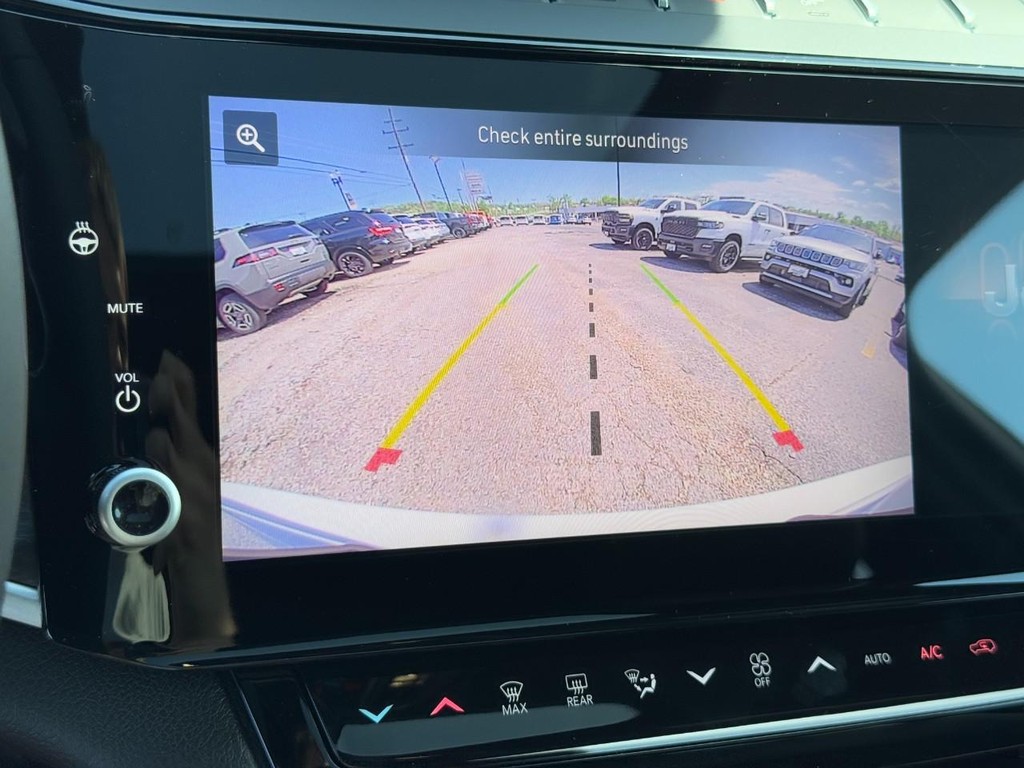 Jeep Grand Cherokee Vehicle Full-screen Gallery Image 16