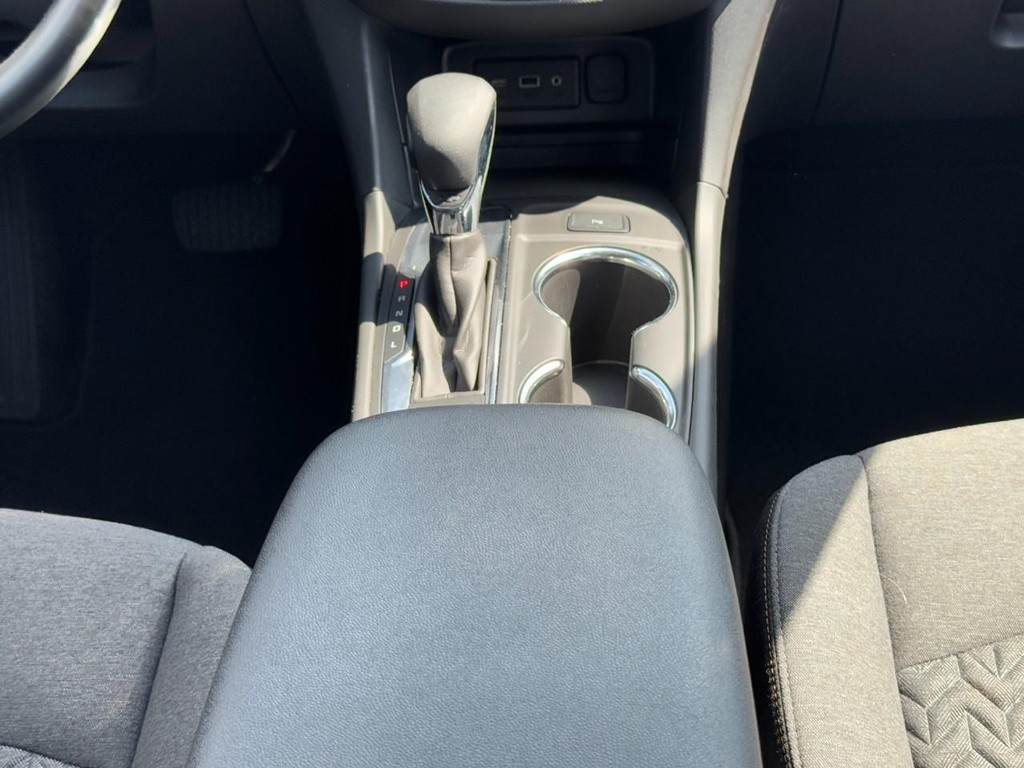 Chevrolet Equinox Vehicle Full-screen Gallery Image 14