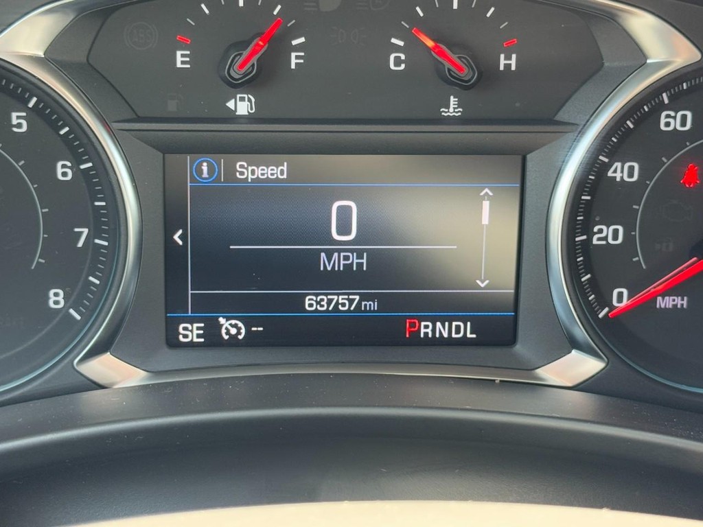 Chevrolet Equinox Vehicle Full-screen Gallery Image 18