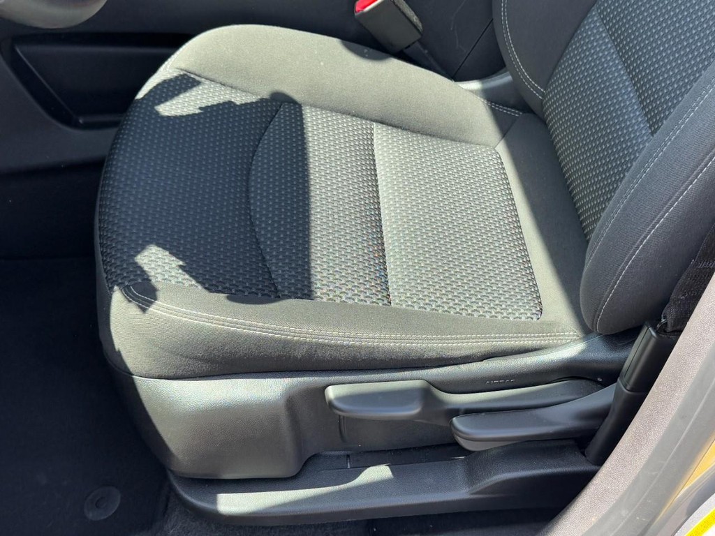 GMC Terrain Vehicle Full-screen Gallery Image 24