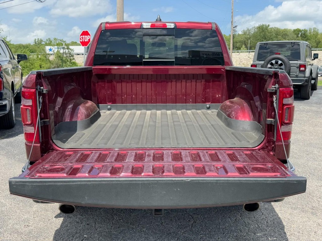 Ram 1500 Vehicle Full-screen Gallery Image 06