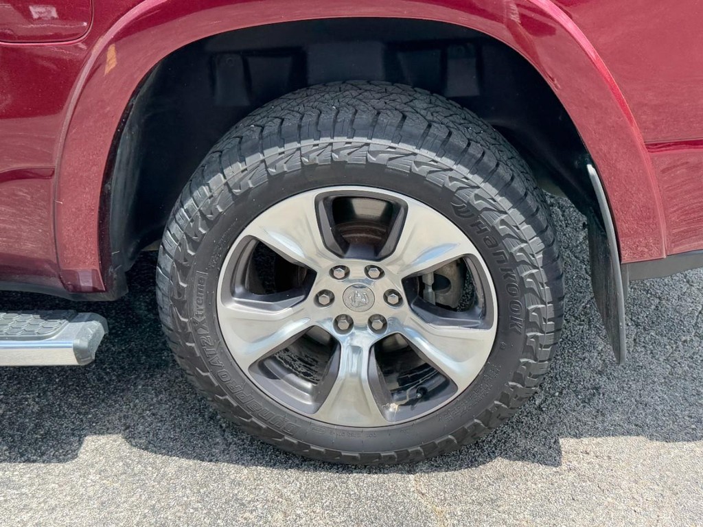Ram 1500 Vehicle Full-screen Gallery Image 09
