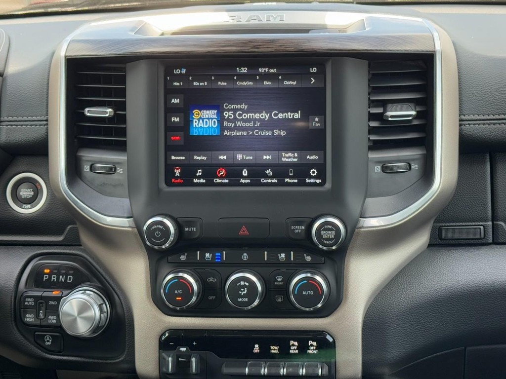 Ram 1500 Vehicle Full-screen Gallery Image 15