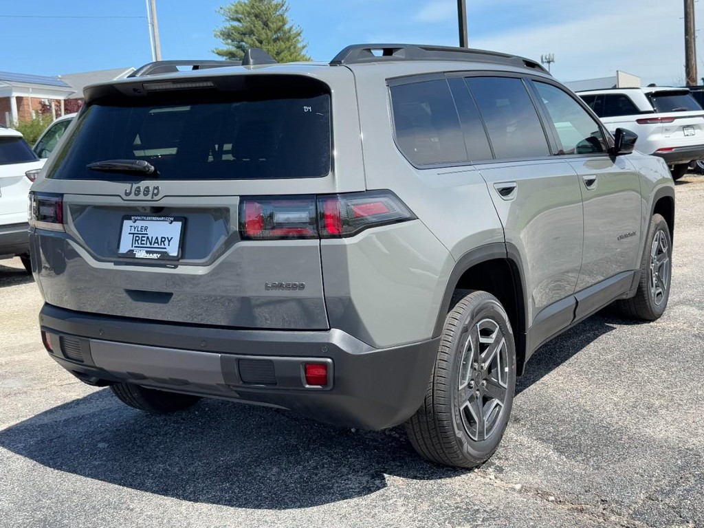 Jeep Cherokee Vehicle Full-screen Gallery Image 04