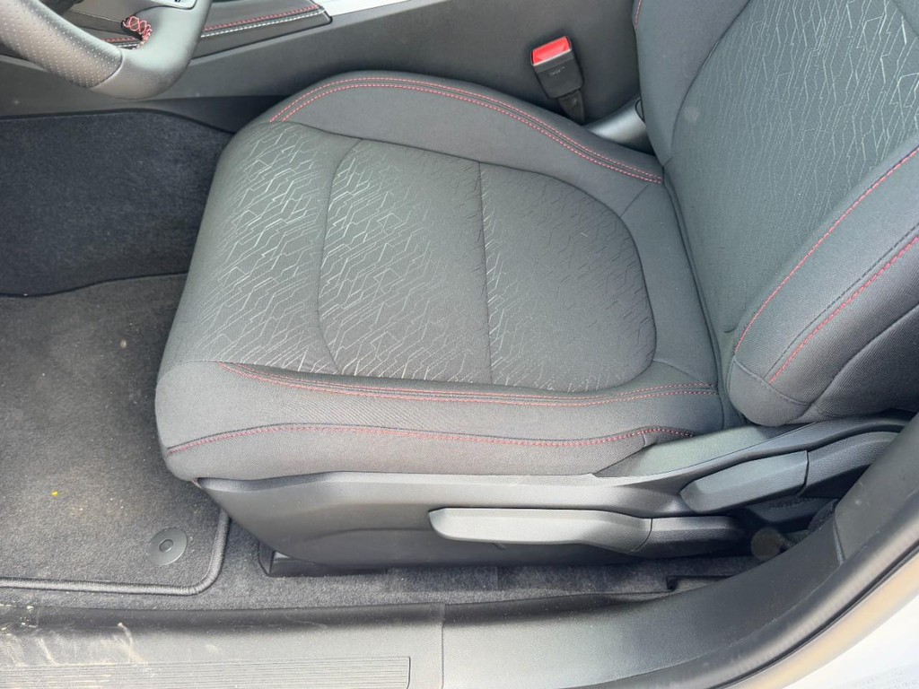 Dodge Charger Vehicle Full-screen Gallery Image 16