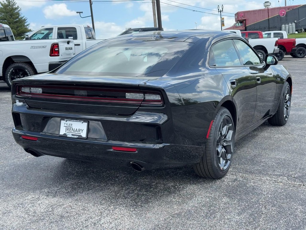 Dodge Charger Vehicle Full-screen Gallery Image 04