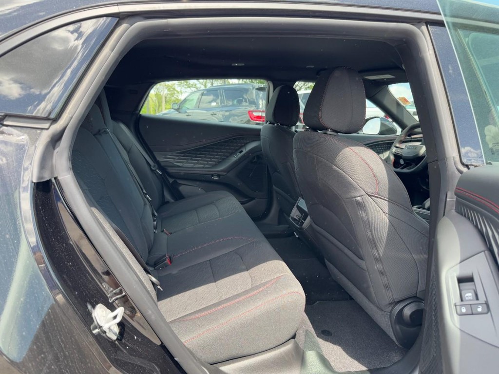 Dodge Charger Vehicle Full-screen Gallery Image 06