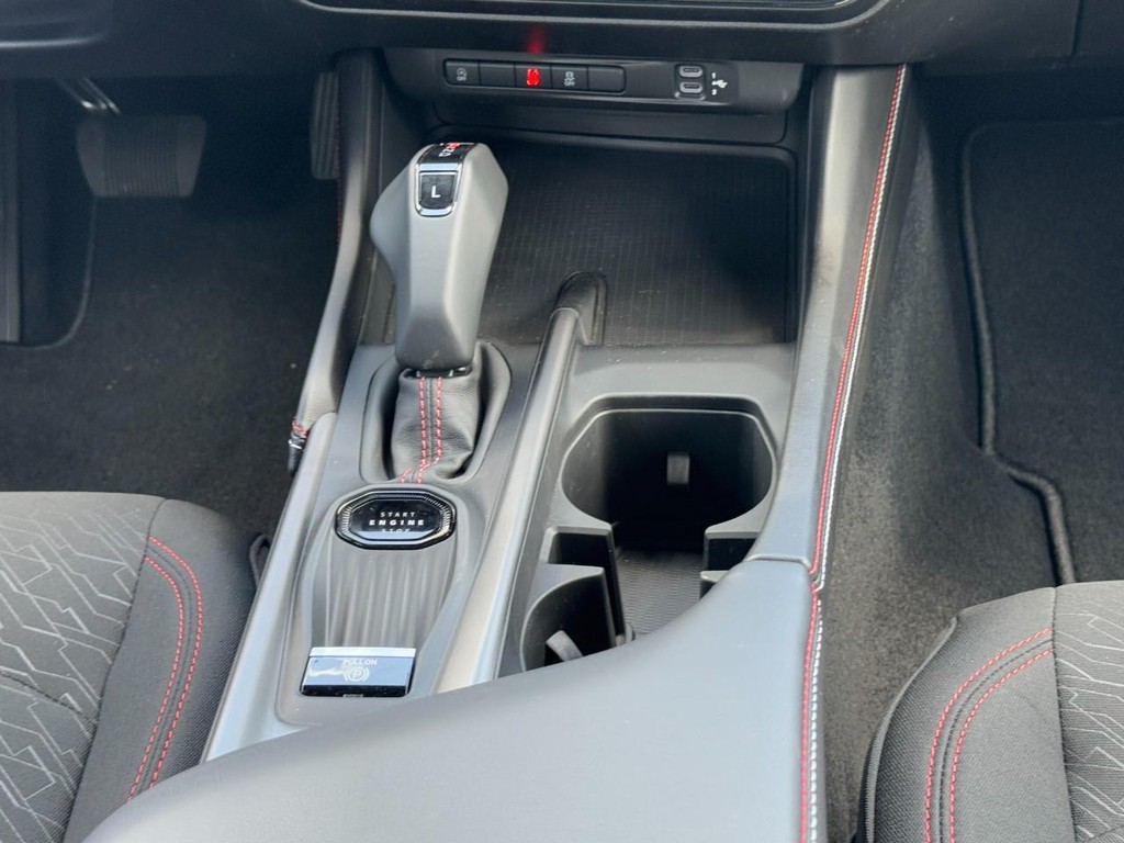 Dodge Charger Vehicle Full-screen Gallery Image 11
