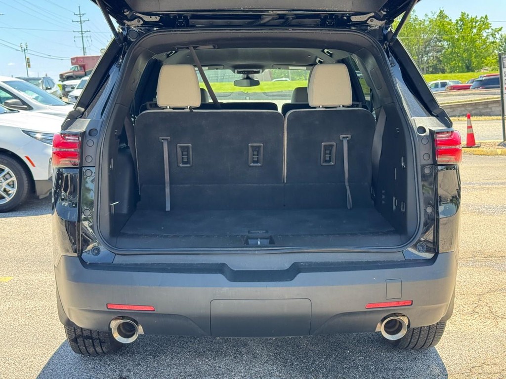 Chevrolet Traverse Vehicle Full-screen Gallery Image 06