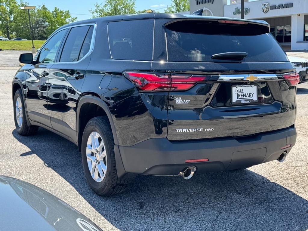 Chevrolet Traverse Vehicle Full-screen Gallery Image 07
