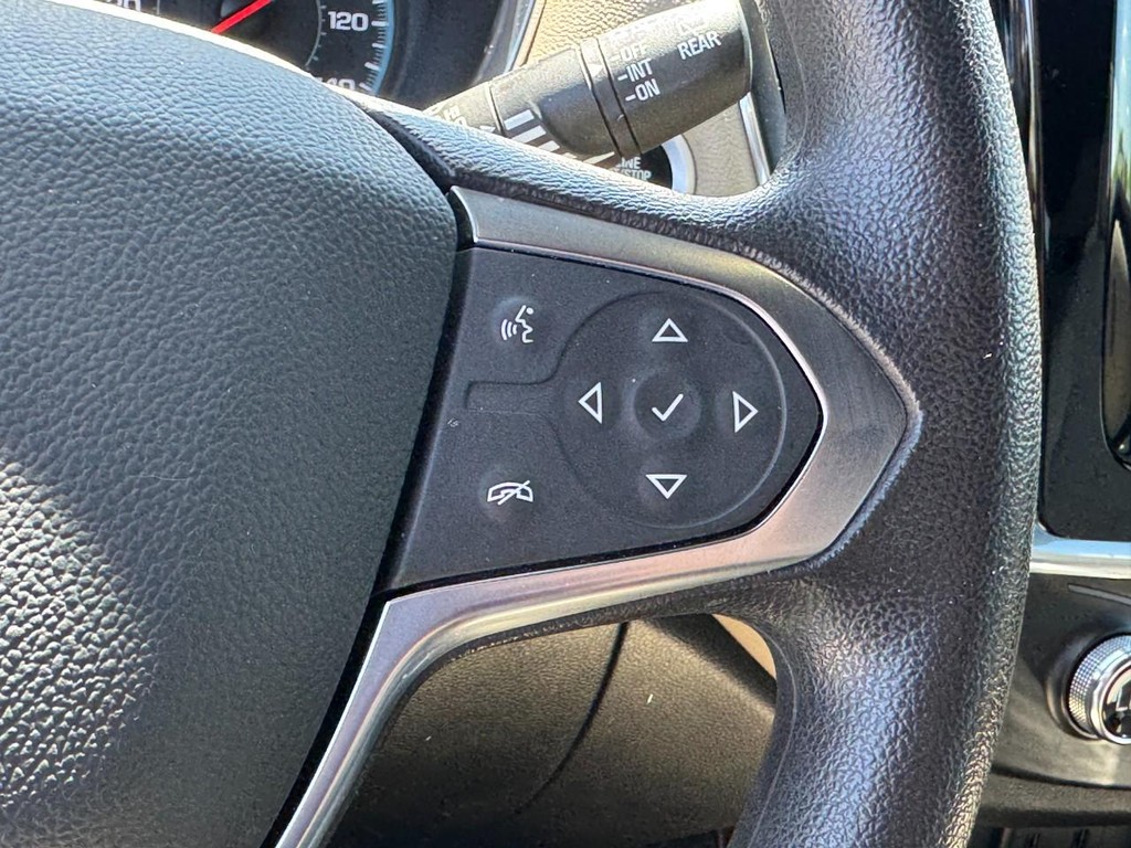 Chevrolet Traverse Vehicle Full-screen Gallery Image 19