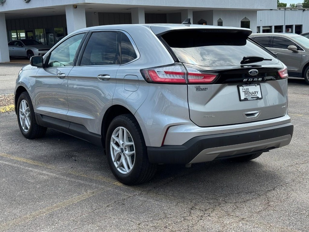 Ford Edge Vehicle Full-screen Gallery Image 07