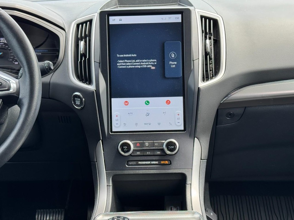 Ford Edge Vehicle Full-screen Gallery Image 15