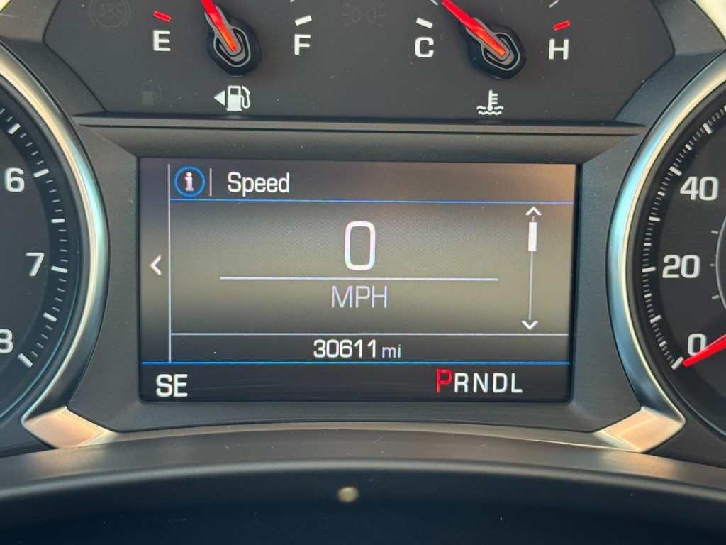 Chevrolet Equinox Vehicle Full-screen Gallery Image 20