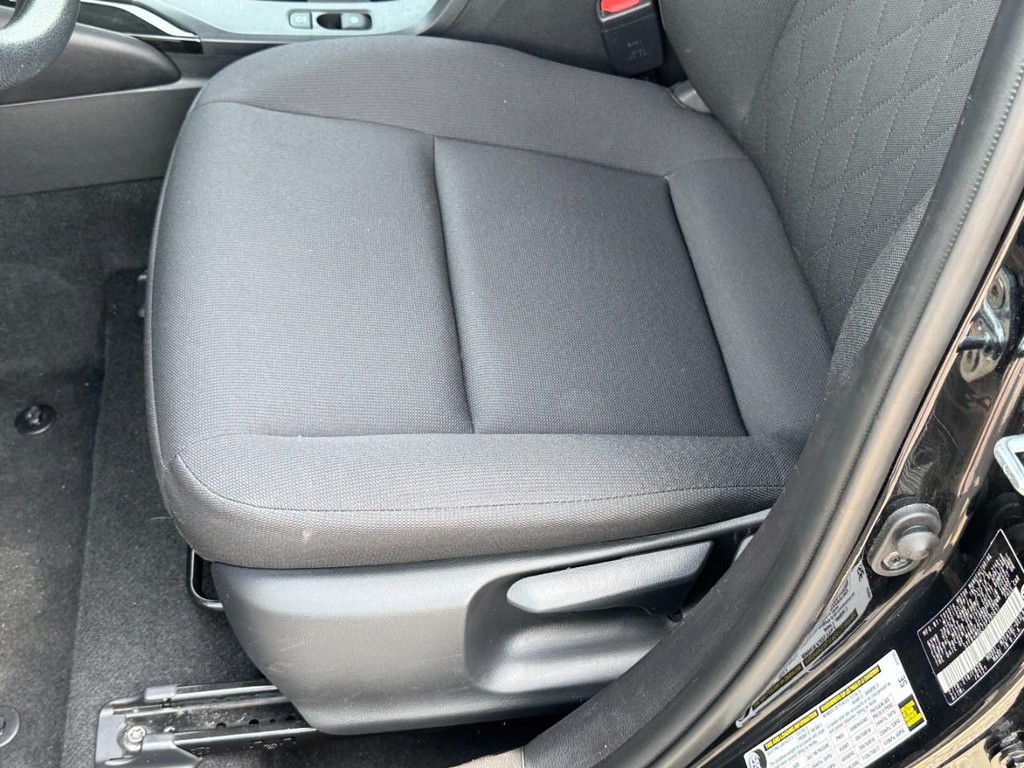 Toyota Corolla Vehicle Full-screen Gallery Image 25