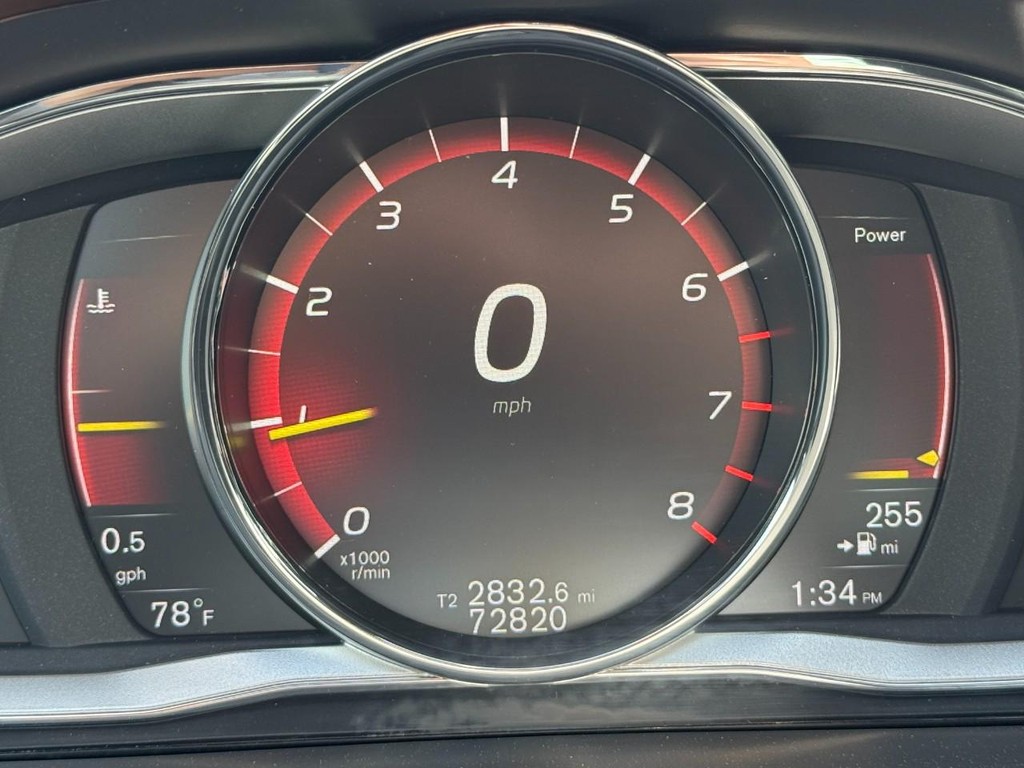 Volvo S60 Vehicle Full-screen Gallery Image 20