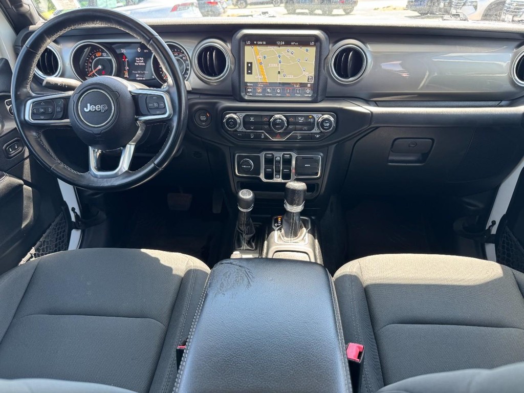 Jeep Wrangler Unlimited Vehicle Full-screen Gallery Image 13