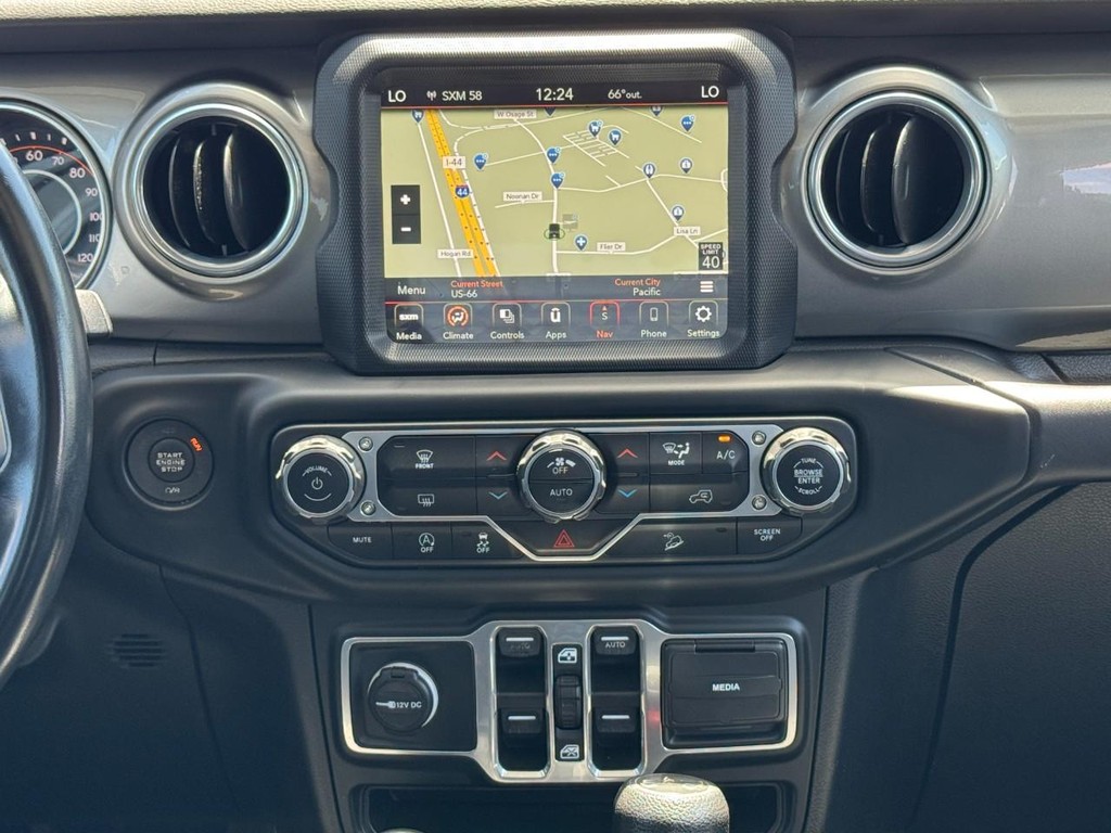 Jeep Wrangler Unlimited Vehicle Full-screen Gallery Image 15