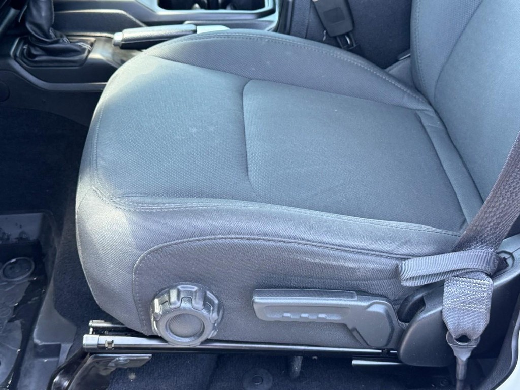 Jeep Wrangler Unlimited Vehicle Full-screen Gallery Image 26