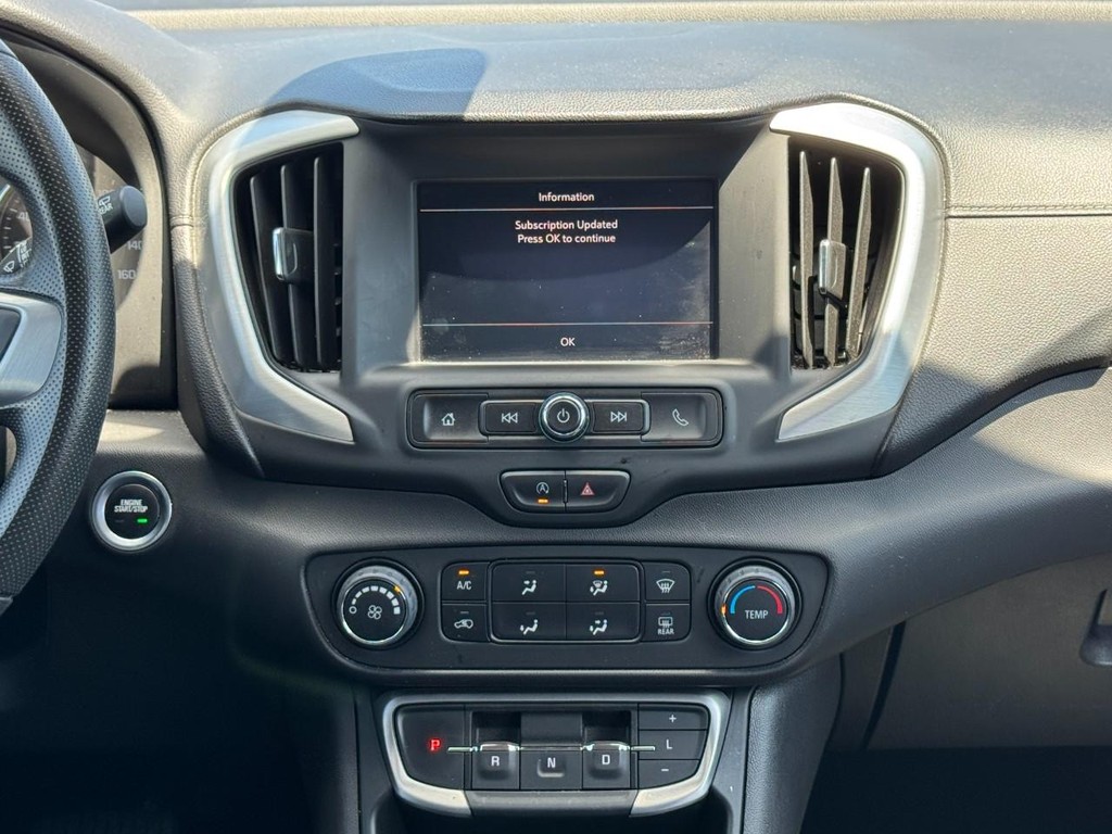 GMC Terrain Vehicle Full-screen Gallery Image 15