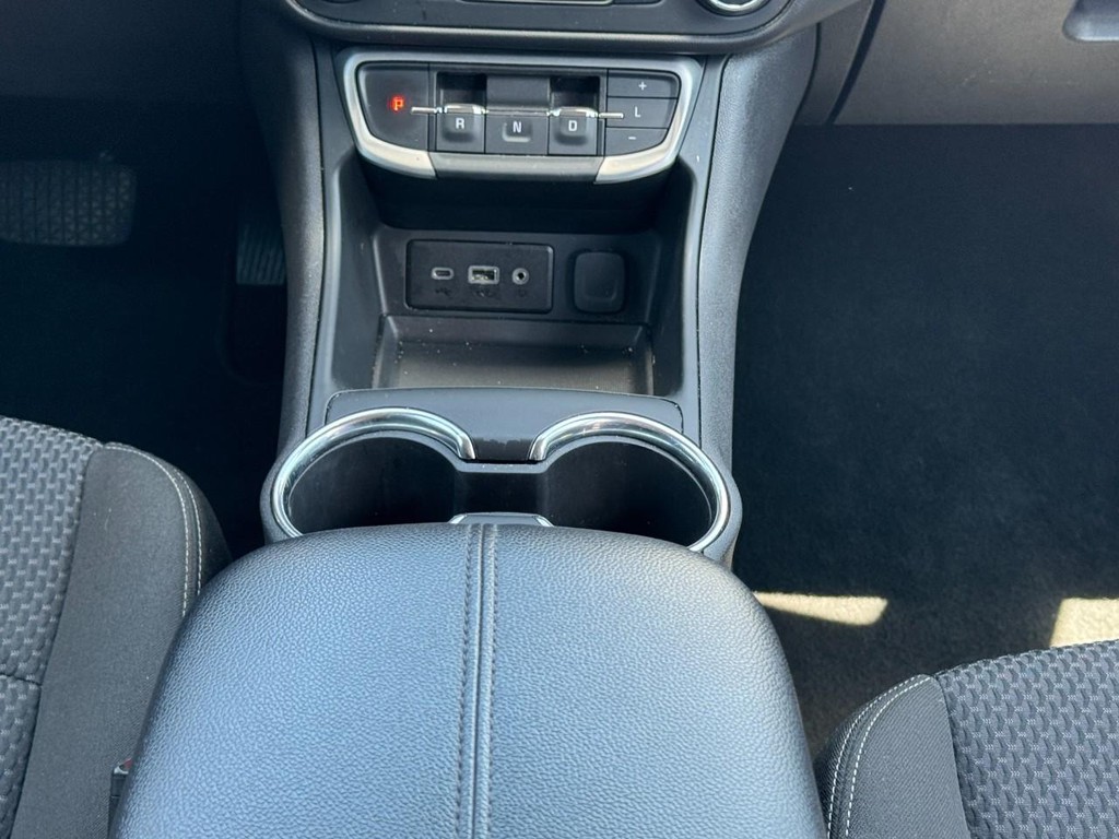 GMC Terrain Vehicle Full-screen Gallery Image 16