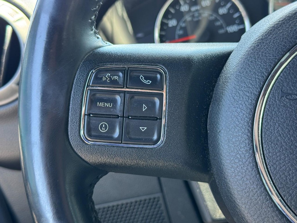 Jeep Wrangler Unlimited Vehicle Full-screen Gallery Image 19
