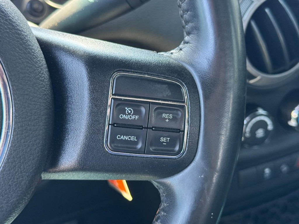 Jeep Wrangler Unlimited Vehicle Full-screen Gallery Image 20